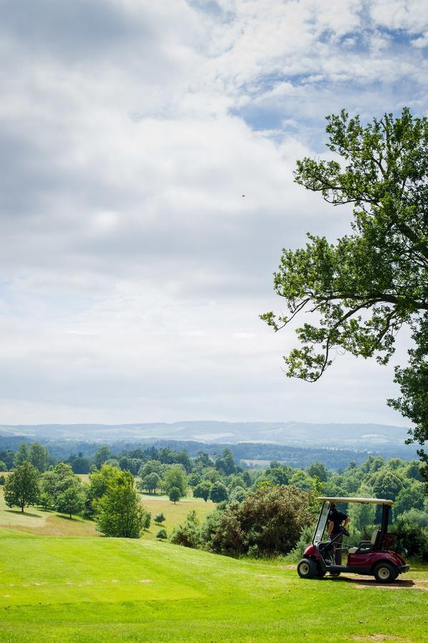 Cowdray Lodge Мідгерст Екстер'єр фото