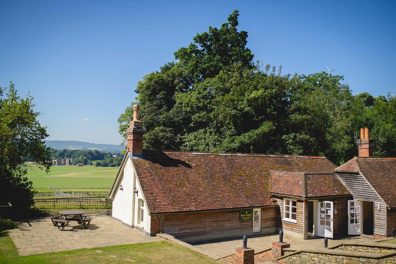 Cowdray Lodge Мідгерст Екстер'єр фото